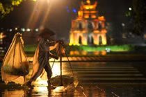 Dự báo thời tiết ngày 16/2: Miền Bắc trời đang nắng bỗng mưa rét, gió giật 