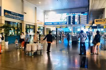 Phi hành đoàn đưa nữ bệnh nhân thứ 32 nhiễm Covid-19 ở đâu?