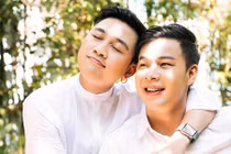 Soi chuyện tình của “thánh hát nhép” Don Nguyễn và hot boy kém 8 tuổi