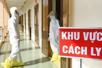 Chiều 28/12, nam thanh niên nhập cảnh trái phép ở TP HCM và 9 người mắc COVID-19