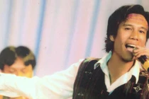 Cuộc đời trắc trở của ca sĩ Hồ Phàm bị bắn trọng thương 