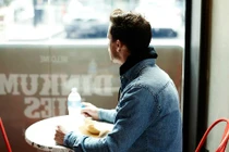 Tôi không dám lấy vợ vì sợ lại giống bố