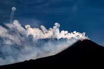 Bí ẩn về những vòng khói kỳ ảo của núi lửa Etna