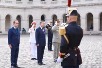 Lễ đón chính thức Tổng Bí thư, Chủ tịch nước Tô Lâm thăm Cộng hòa Pháp