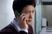 Nghe được cuộc điện thoại của chồng, tôi quyết định ly hôn