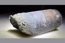 NASA điều tra vật thể không gian rơi xuống nhà dân ở bang Florida