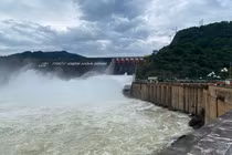 Hồ thủy điện Sơn La, Tuyên Quang, Hòa Bình tiếp tục mở cửa xả đáy