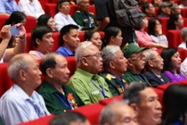 Chủ tịch nước quyết định tặng quà người có công dịp 30/4