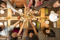 Từng học giỏi nhất mà giờ đi họp lớp, tôi như "người tàng hình"