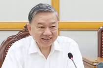  Thống nhất chủ trương Tiểu học và THCS dạy 2 buổi/ngày, miễn học phí 