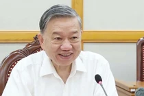  Thống nhất chủ trương Tiểu học và THCS dạy 2 buổi/ngày, miễn học phí 