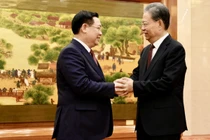 Chủ tịch Quốc hội Vương Đình Huệ hội đàm với Ủy viên trưởng Nhân đại toàn Quốc Trung Quốc