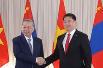 Tổng thống Ukhnaagiin Khurelsukh chủ trì Lễ đón Tổng Bí thư, Chủ tịch nước Tô Lâm 