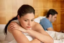 Chết sững khi nghe chồng nói với bạn thân lý do hờ hững với vợ 