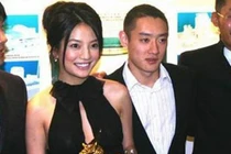 Người đàn ông dù phản bội vẫn tát Triệu Vy, 10 năm chỉ nhớ người đã khuất giờ ra sao?