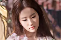 Phụ nữ sinh tuổi này tình duyên suôn sẻ, mang mệnh vượng phu vượng tử, hậu vận gia đạo hưng thịnh rực rỡ