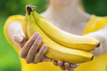 Ăn 1 quả chuối mỗi ngày vào đúng thời điểm này, bạn sẽ thành siêu nhân