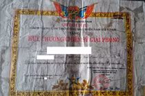 Đột nhập đường dây làm chính sách giả ở Nam Định