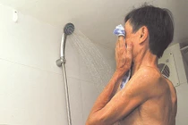 Bí quyết giảm mùi người già hiệu quả