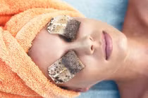 Có cách nào xóa quầng thâm mắt? 