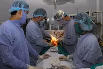 Có nên phẫu thuật u xơ tử cung?