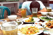 Vì sao người Việt có câu “Say quắc cần câu"? 