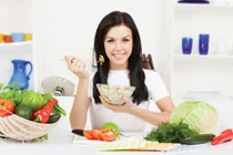 Thai nhi quá nhỏ, mẹ phải ăn gì để con to hơn?