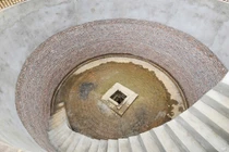 Cận cảnh giếng cổ xếp gỗ xoắn ốc độc đáo ở Bắc Giang