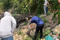  Khởi tố vụ án đổ dầu thải gây ô nhiễm ở Hà Nội