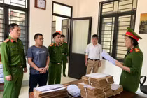 Mâu thuẫn khi tham gia chơi bắt vịt, thanh niên đánh bạn gãy tay