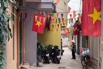 Cận cảnh nhà xuất hiện hàng loạt vết nứt sau sự cố đào ngầm metro