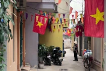 Cận cảnh nhà xuất hiện hàng loạt vết nứt sau sự cố đào ngầm metro