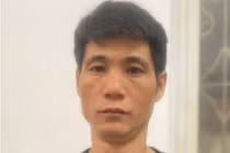 Bắt kẻ bị truy nã vì giao cấu với người dưới 16 tuổi