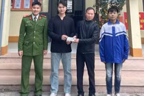 Nam sinh lớp 10 trả lại số tiền lớn cho người đánh rơi