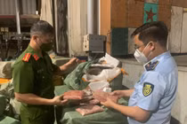 Phát hiện hơn 7 tấn thực phẩm bẩn, trứng non, tràng lợn đông lạnh