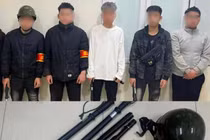 Hà Nội: Bắt quả tang nhóm thanh niên giả danh lực lượng 141