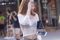 Thảm họa thời trang đường phố: Lúc hở toang, khi hớ hênh của “gái đoảng”