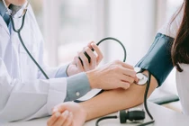 Ăn rau cải bó xôi giảm nguy cơ ung thư, ngừa tiểu đường 