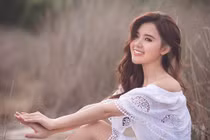 Thời trang hở bạo của Midu sau đổ vỡ với thiếu gia Phan Thành