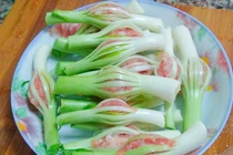 Món ngon lạ miệng, đẹp mắt từ thịt và tỏi tây, chinh phục mẹ chồng khó tính nhất