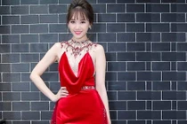 Loạt trang phục táo bạo, càng chịu hở ông xã càng thích của Hari won