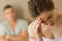 Tôi thương chồng bạn thân liên tục bị vợ bỏ đói