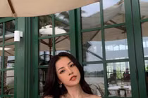 Nổi tiếng biến hóa, Chi Pu mắc lỗi biểu cảm “10 ảnh như 1”