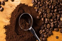 5 cách tuyệt vời sử dụng bột cà phê hỗ trợ tóc mọc nhanh 