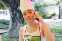 U40 Vũ Hà bất ngờ hóa teen trong MV mới