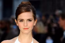Cách diện váy đơn sắc tuyệt đẹp như “phù thủy” Emma Watson