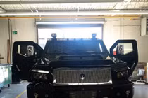 Đại gia Việt chi triệu đô sắm siêu xe bọc thép đắt nhất TG