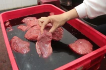 Điểm danh những chiêu hô biến thực phẩm bẩn mới bị phát hiện