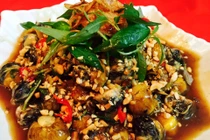 Công thức trứng cút lộn rang me ăn chơi ngày lễ