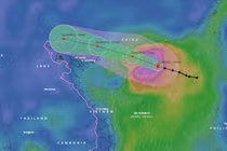 Bão số 3 áp sát đất liền, miền Bắc sắp mưa dông, gió giật mạnh